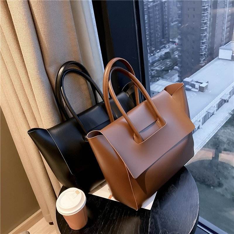 Luxury Retro Shoulder Bag Solid Color PU Leather